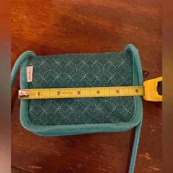 Eddie Bauer small travel crossbody teal color - Picture 9 of 12